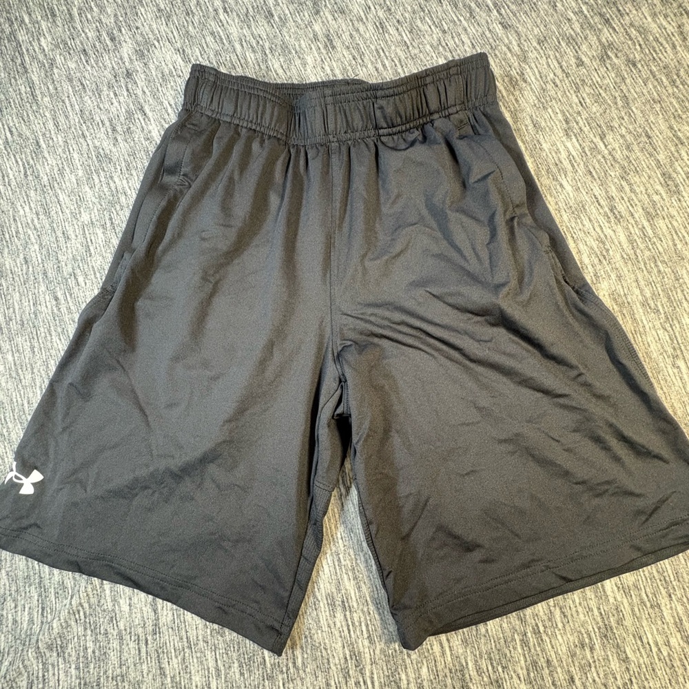 Under Armour Men's Size S Charcoal Athletic Shorts